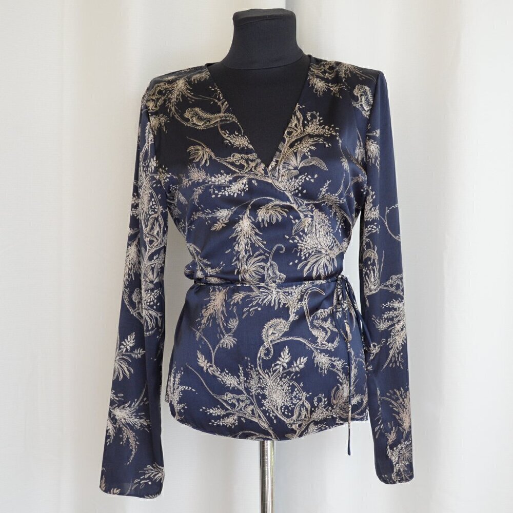 Aritzia Little Moon Navy Satin Wrap Top Sz M